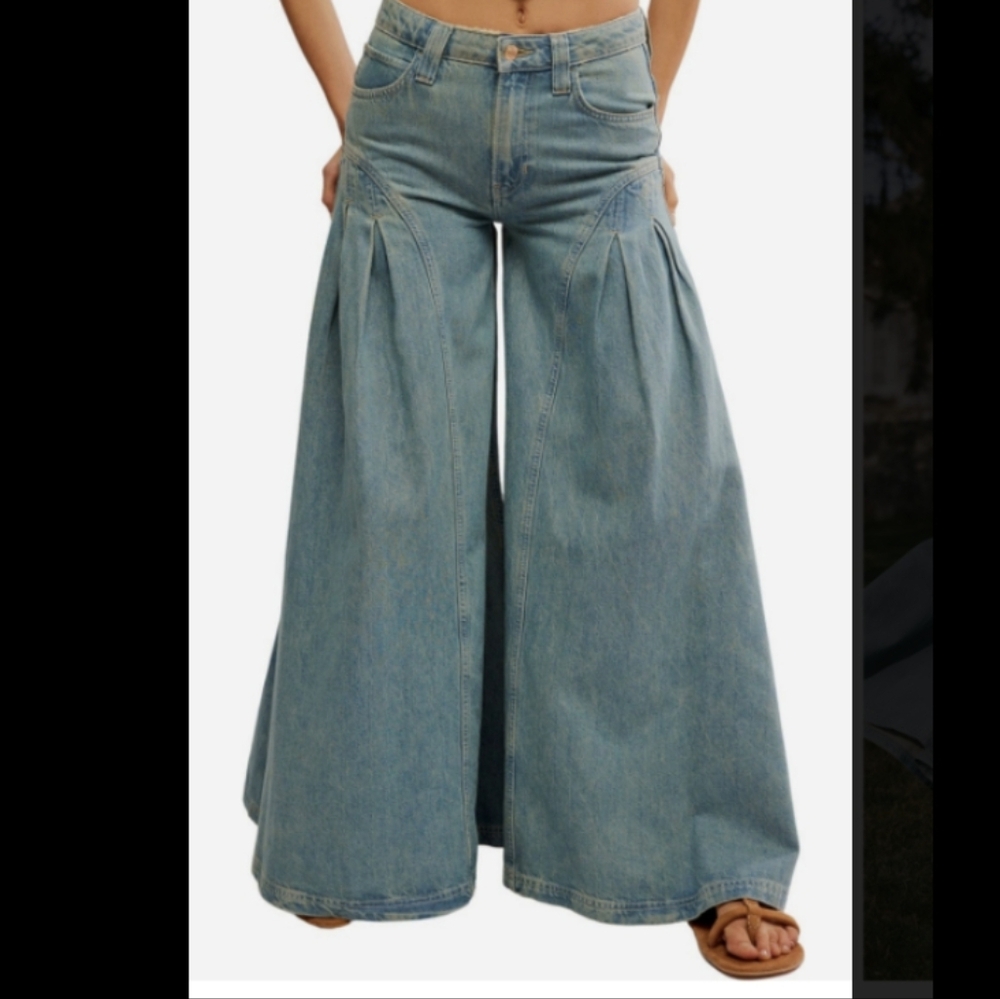 Free People Light Blue Wide Leg Pleated Jeans